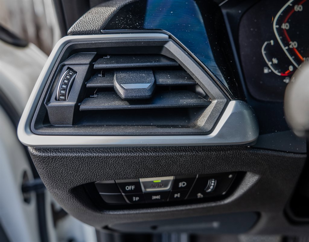 Used 2020 BMW 330i Sedan image 18