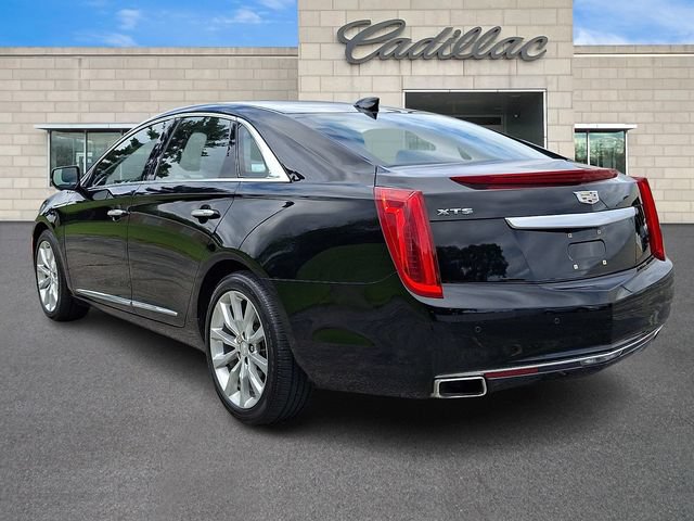 Used 2017 Cadillac XTS Luxury w/ Driver Awareness Package FWD image 4