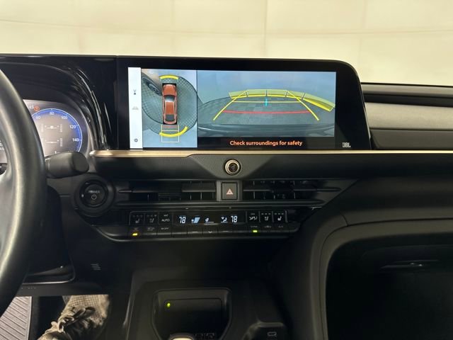 Used 2023 Toyota Crown Platinum image 22