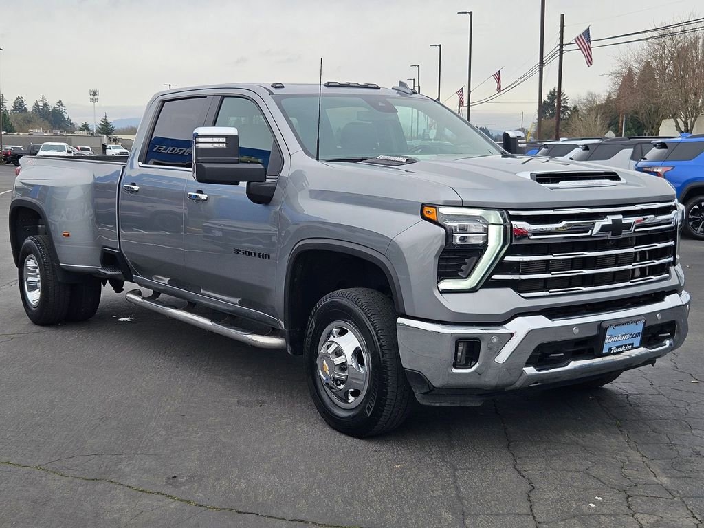 Used 2024 Chevrolet Silverado 3500 LTZ w/ LTZ Plus Package image 8