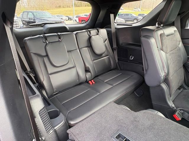 Used 2025 Ford Explorer ST image 35
