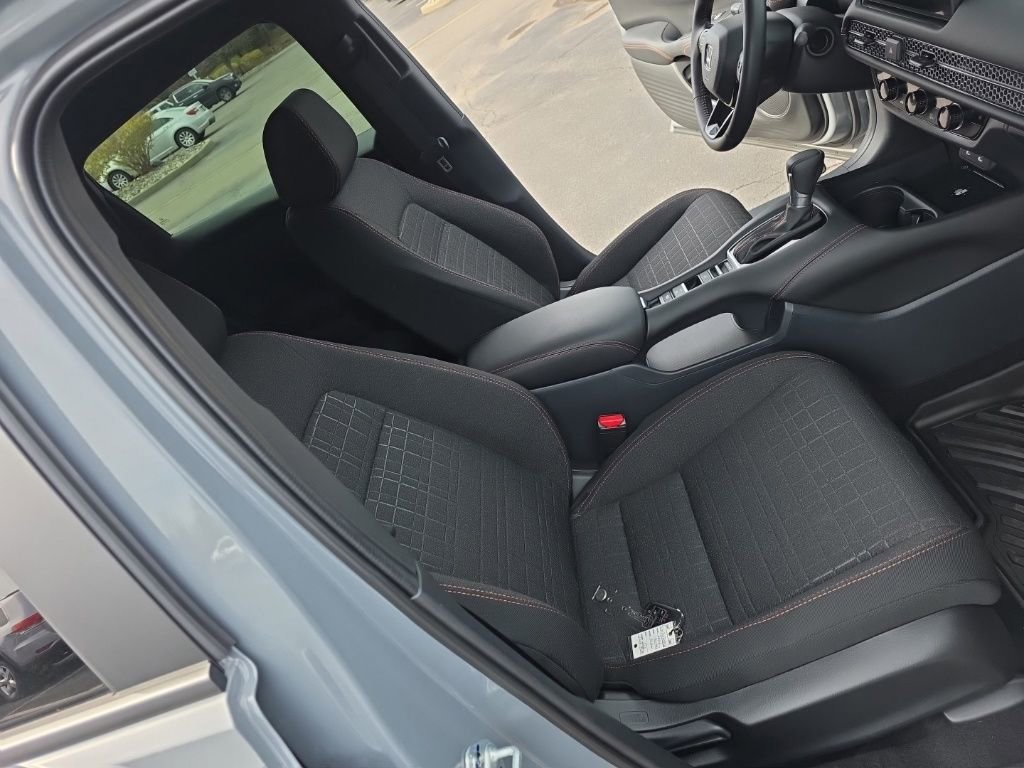 Certified 2026 Honda HR-V Sport image 25