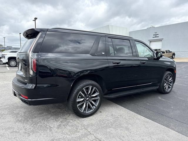 Used 2023 Cadillac Escalade ESV Sport AWD/4WD image 6