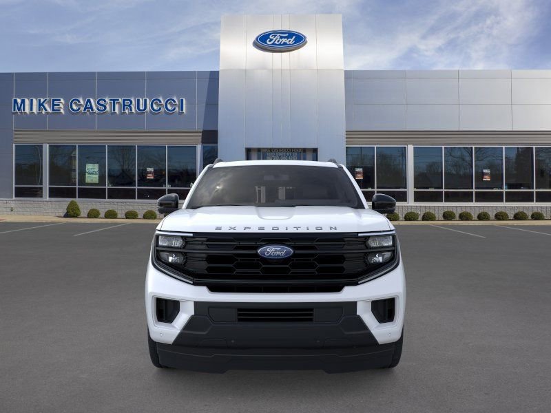 New 2026 Ford Expedition Active image 6