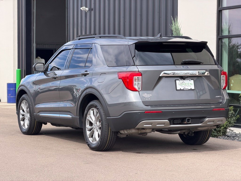 Used 2023 Ford Explorer XLT w/ Equipment Group 202A AWD/4WD image 3