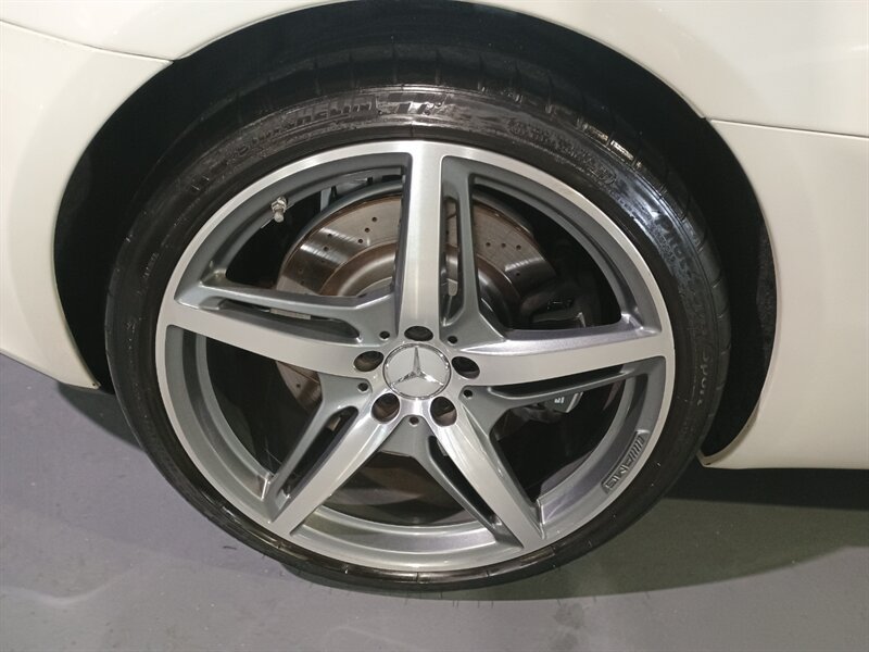 Used 2018 Mercedes-Benz AMG GT Roadster image 54
