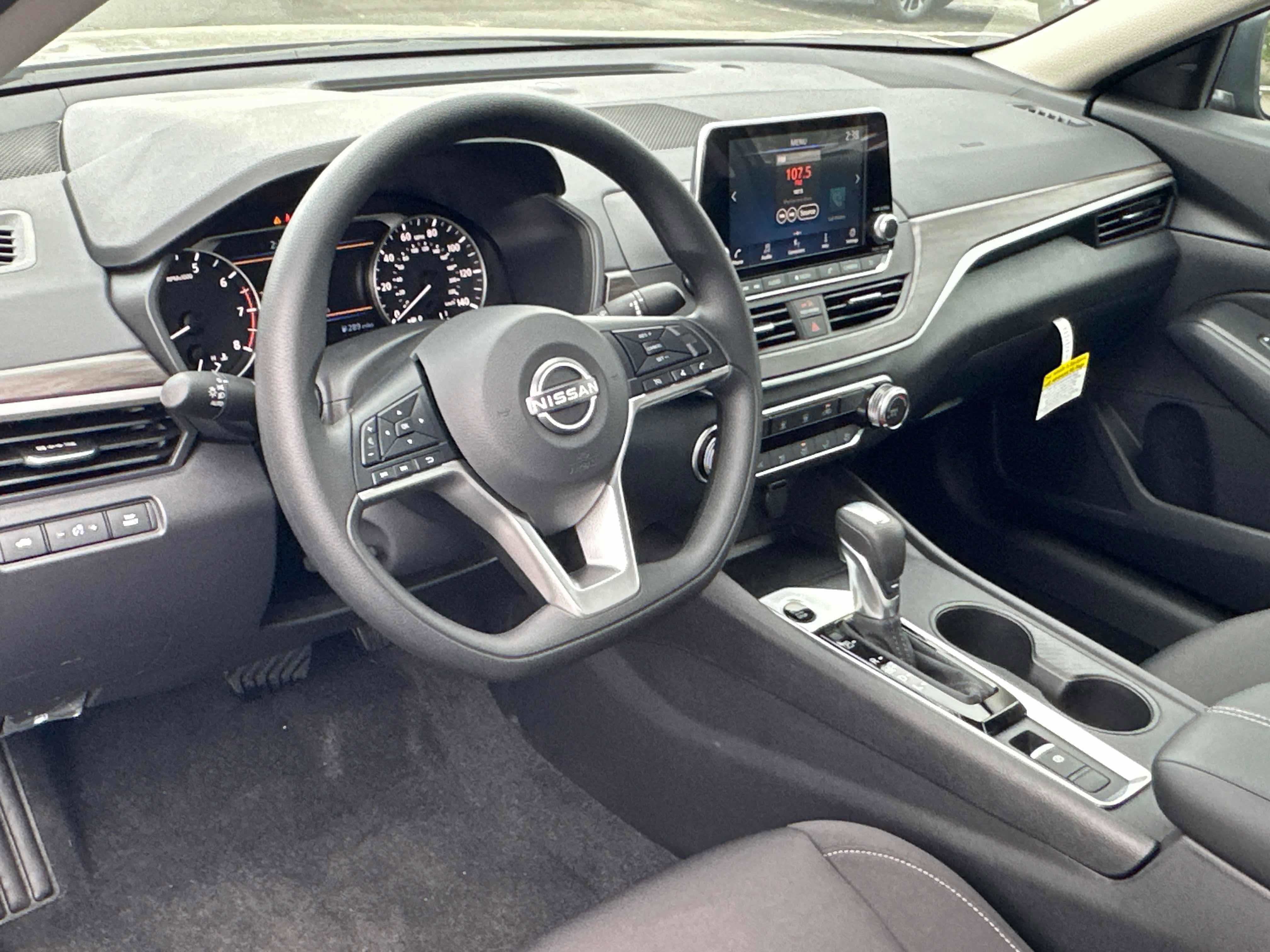 New 2026 Nissan Altima 2.5 SV AWD/4WD image 30