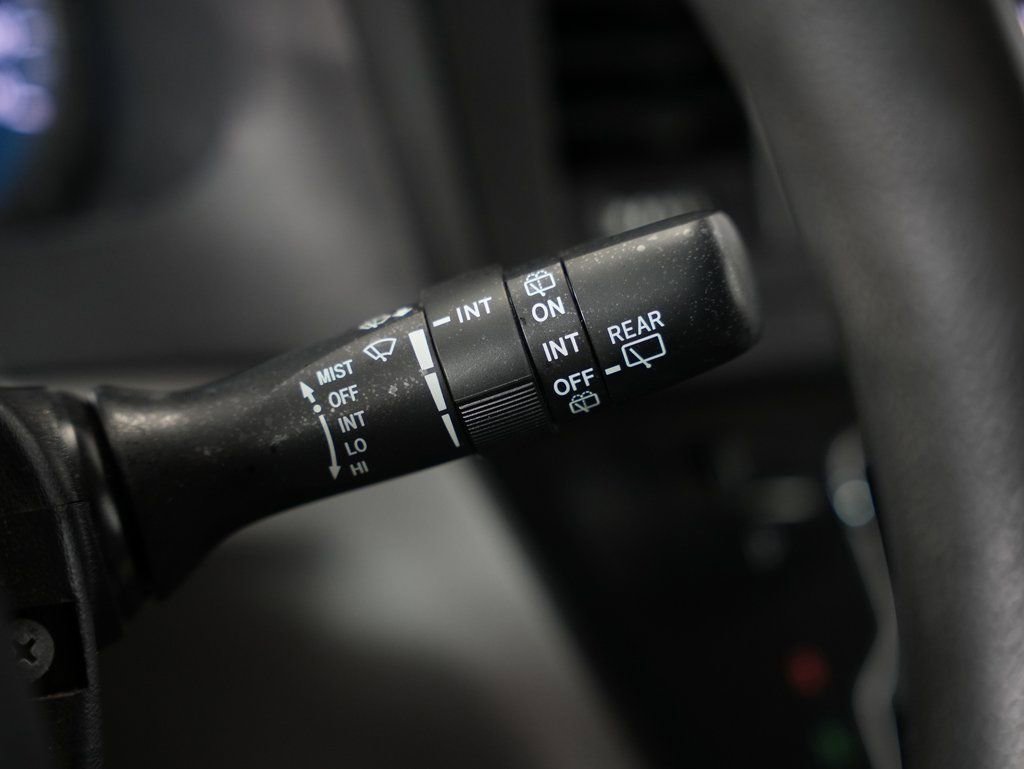 Used 2018 Toyota Sienna LE w/ Carpet Mat Package image 15