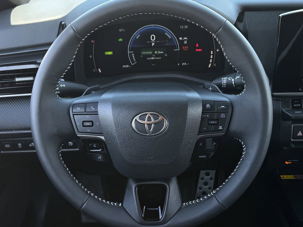 Used 2026 Toyota Camry SE w/ Convenience Package image 14