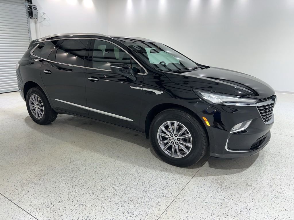Used 2024 Buick Enclave Essence w/ LPO, Floor Liner Package FWD image 7