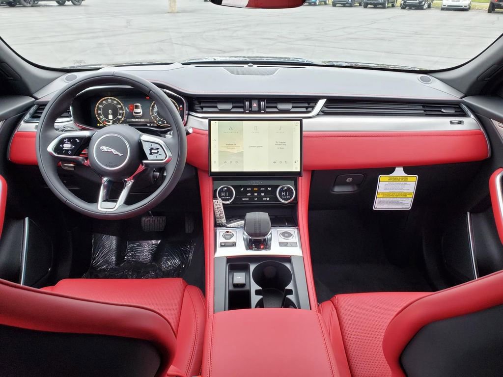 Used 2024 Jaguar F-PACE R-Dynamic S AWD/4WD image 11