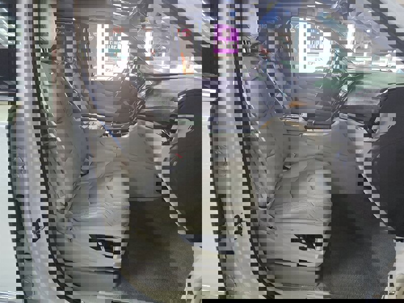 Used 2015 Cadillac Escalade ESV Luxury image 14