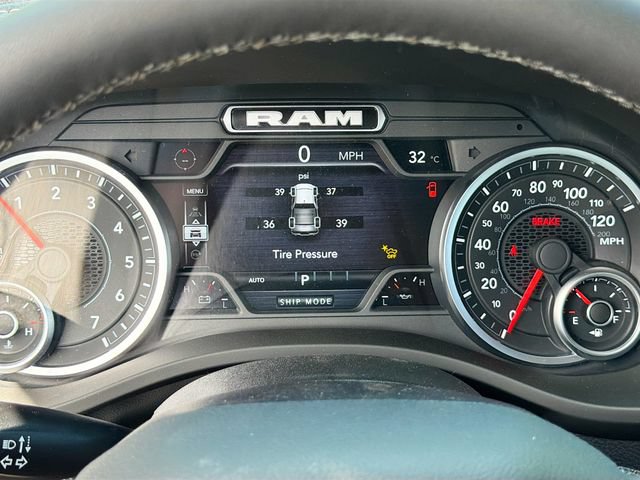 New 2026 RAM 1500 Laramie AWD/4WD image 13