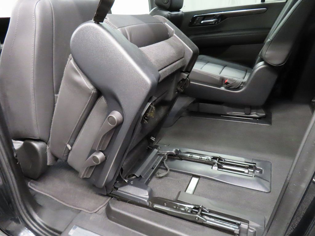 Used 2025 Chevrolet Suburban Z71 w/ Z71 Off-Road Package AWD/4WD image 65