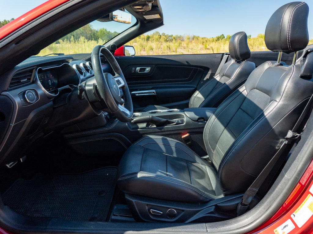 Used 2019 Ford Mustang GT Premium w/ Equipment Group 401A RWD image 12