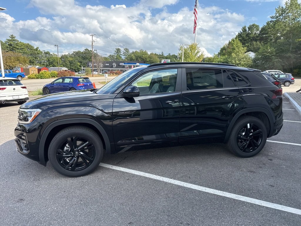 New 2026 Volkswagen Atlas Cross Sport SEL R-Line image 4