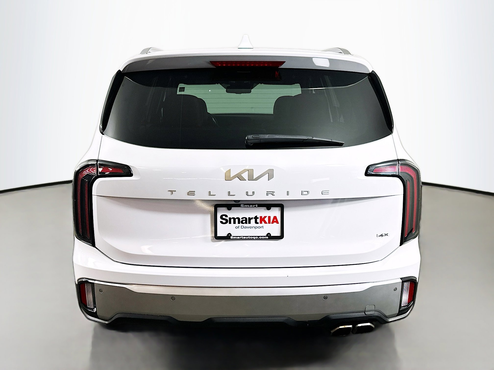 Used 2023 Kia Telluride EX w/ EX Captain's Chair Package image 6