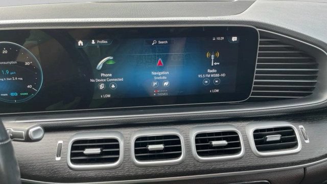 Used 2022 Mercedes-Benz GLS 450 4MATIC image 19