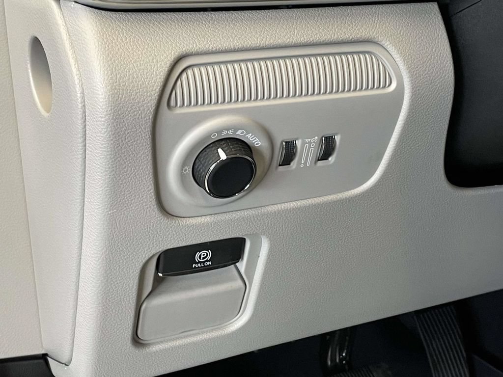 New 2026 Jeep Grand Wagoneer Summit w/ Premium Group III AWD/4WD image 26