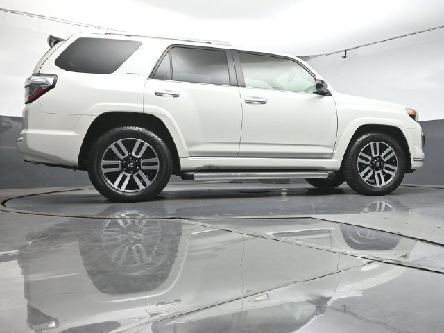 Used 2014 Toyota 4Runner Limited RWD image 39