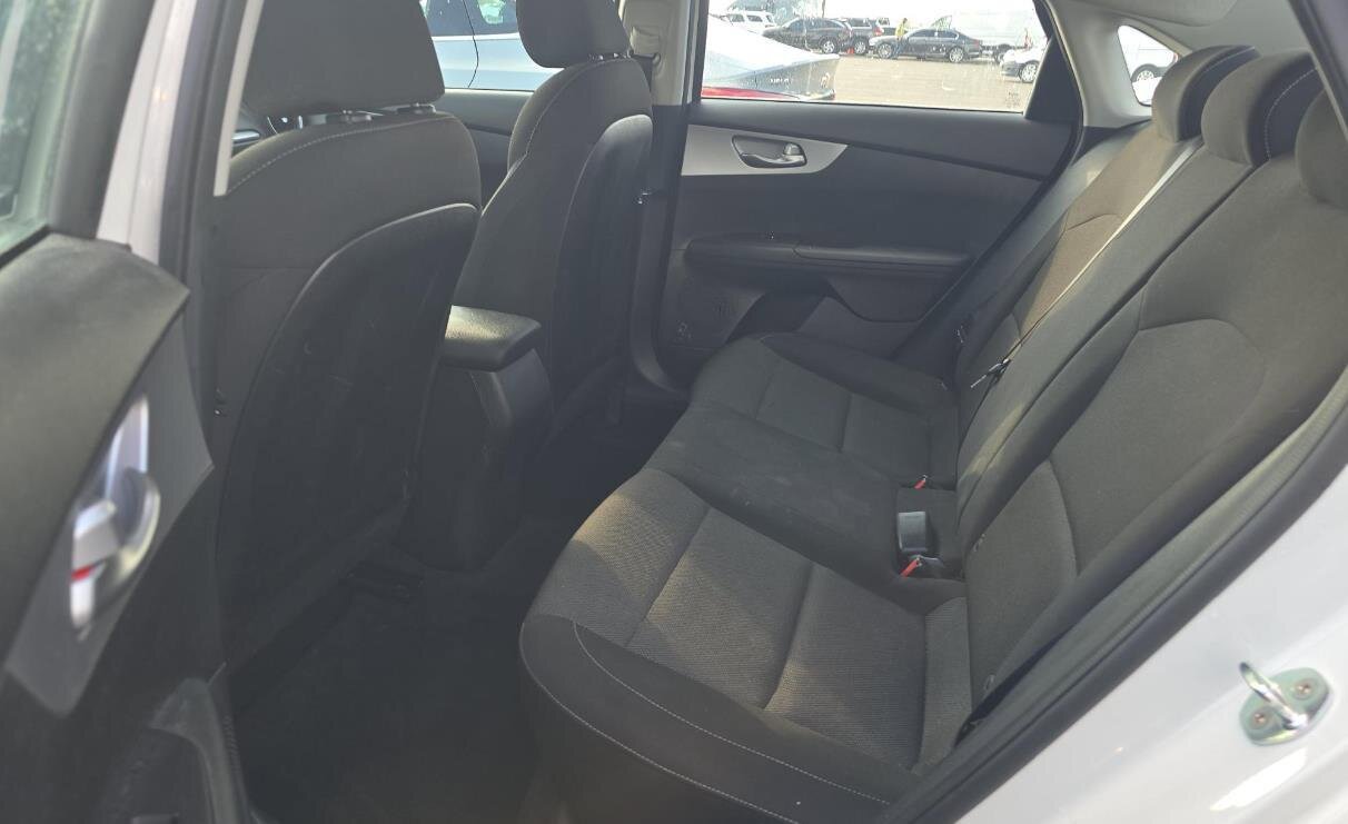 Used 2023 Kia Forte LXS image 7