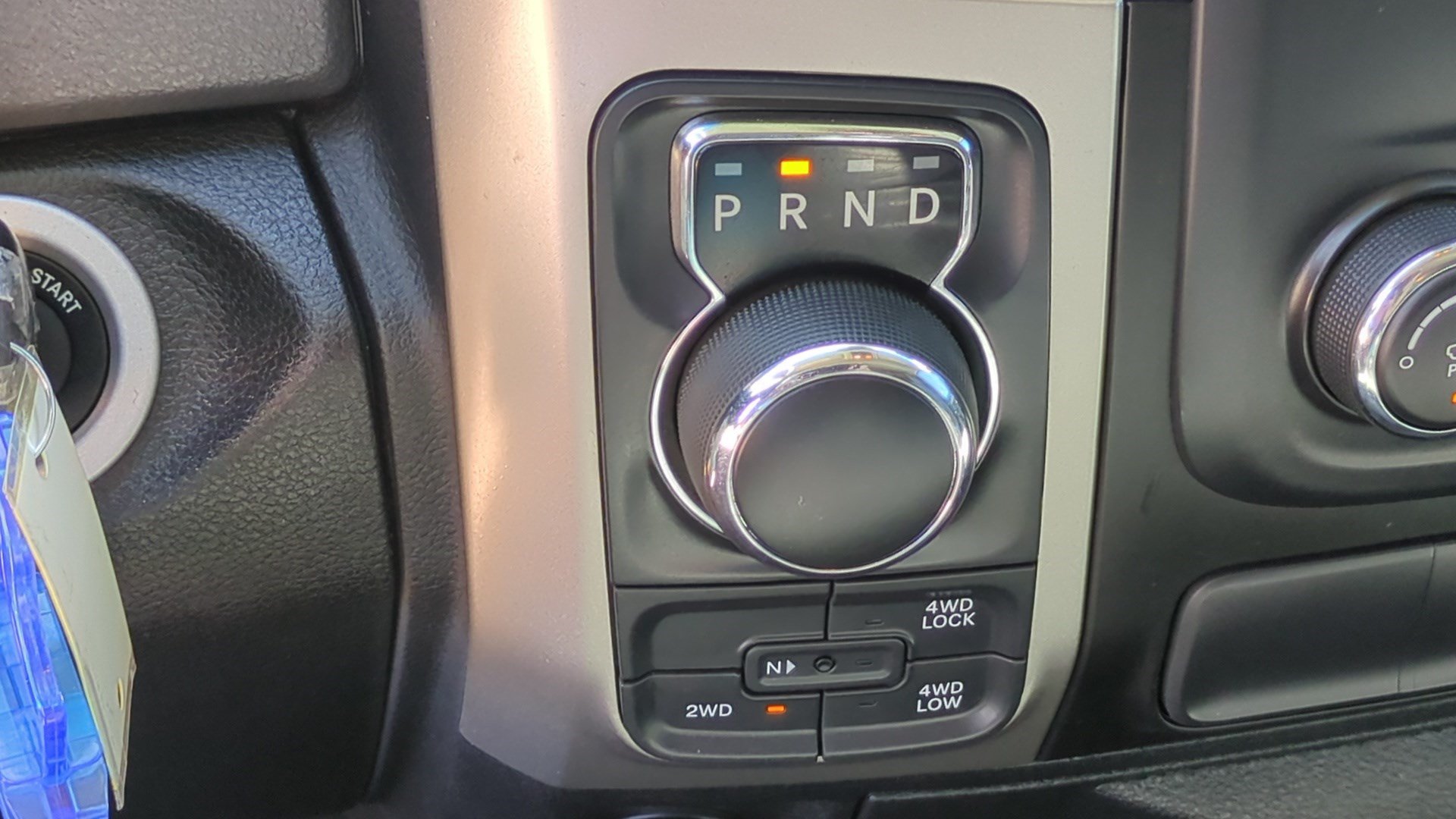 Used 2019 RAM 1500 Classic SLT AWD/4WD image 24