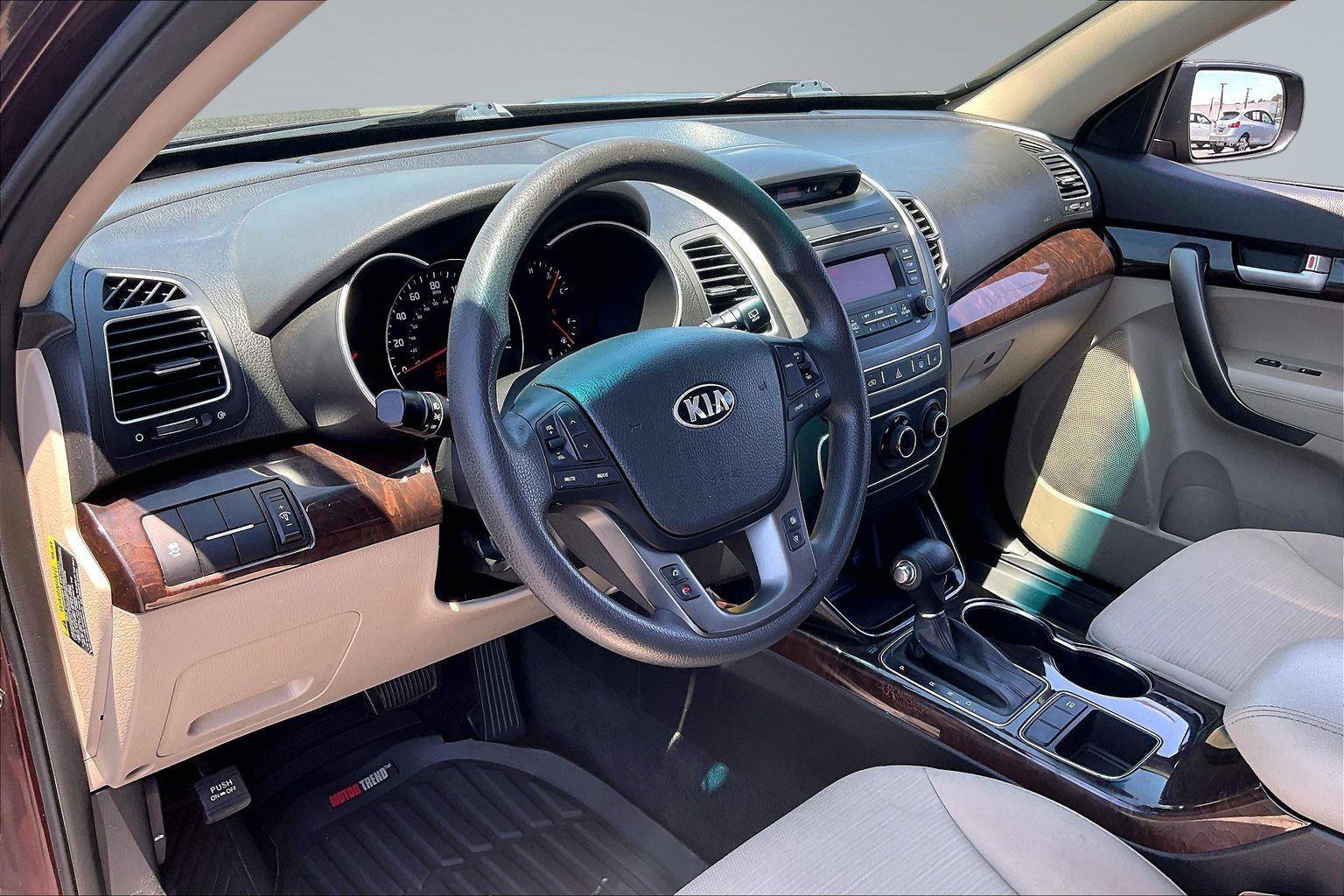 Used 2015 Kia Sorento LX FWD image 16