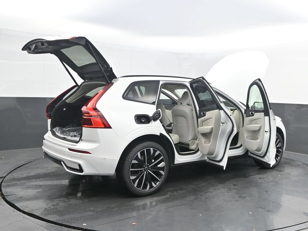 New 2026 Volvo XC60 B5 Ultra w/ Protection Package Premier AWD/4WD image 39