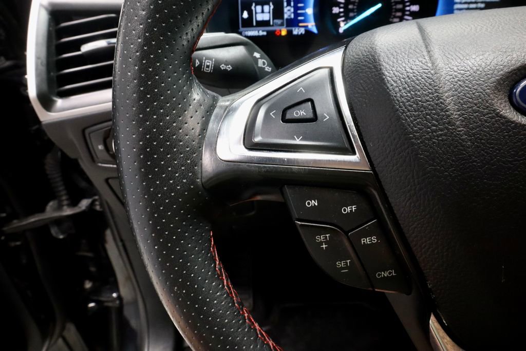 Certified 2024 Ford Edge ST-Line AWD/4WD image 28