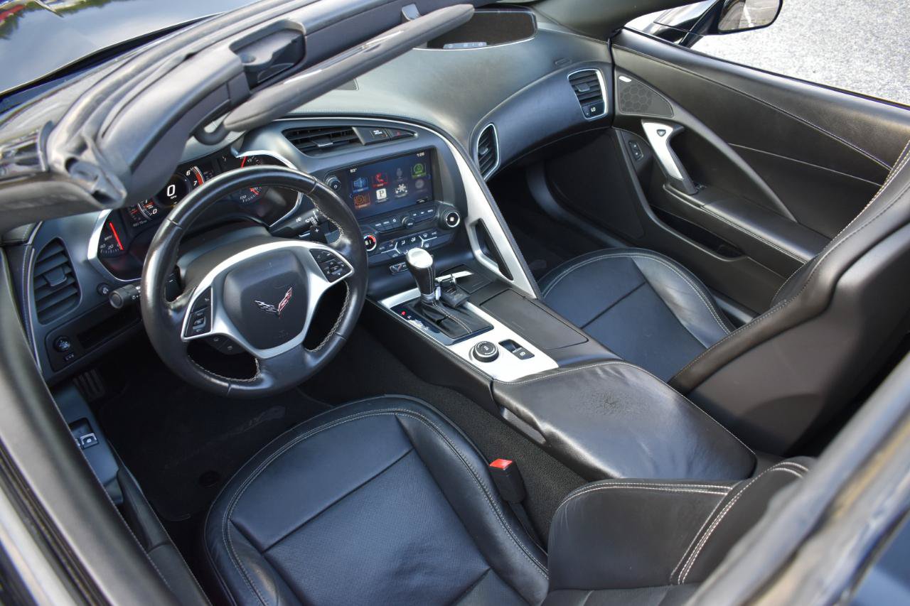 Used 2014 Chevrolet Corvette Stingray Coupe w/ Battery Protection Package RWD image 11