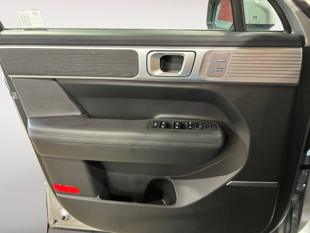 Used 2025 Hyundai Santa Fe Limited image 28