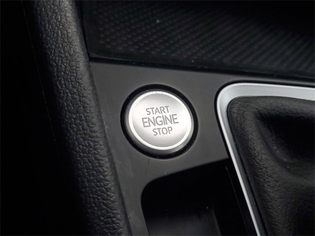 Used 2023 Volkswagen Jetta SE image 22