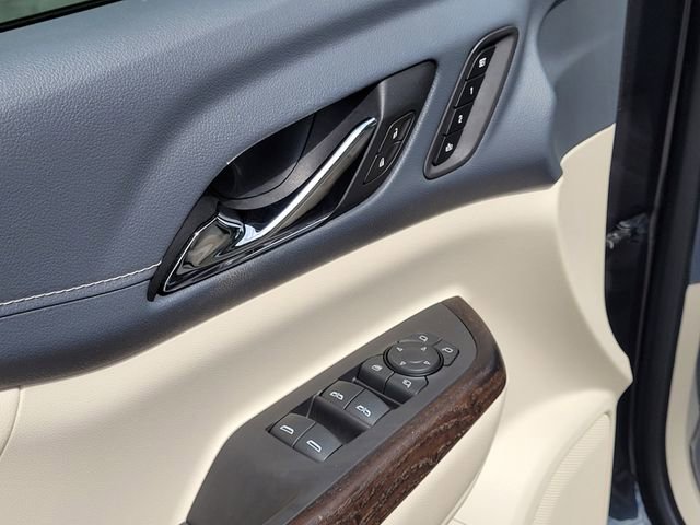 Used 2021 GMC Acadia Denali w/ Denali Technology Package image 21