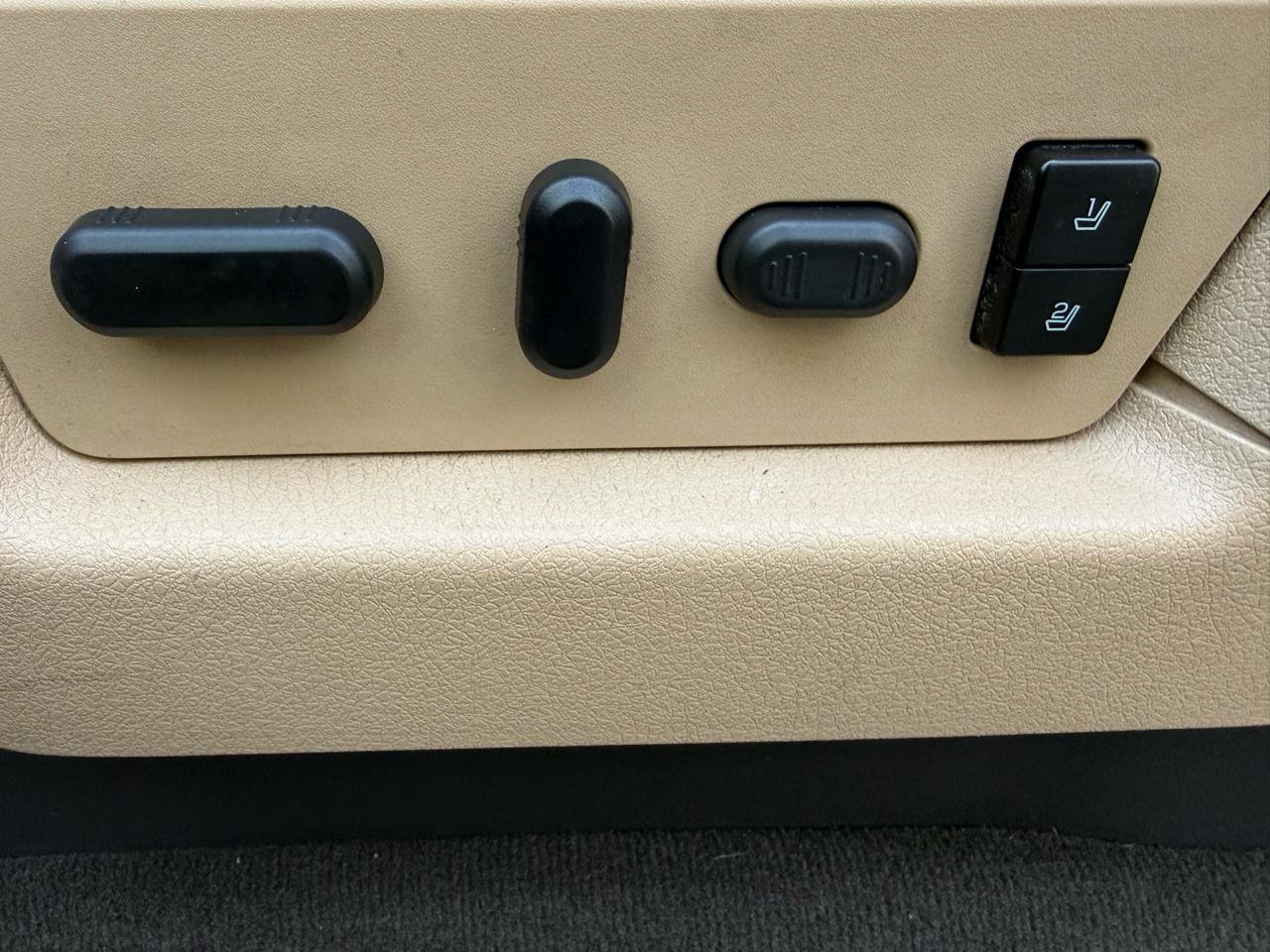 Used 2012 Ford F150 Lariat w/ Lariat Chrome Pkg image 52