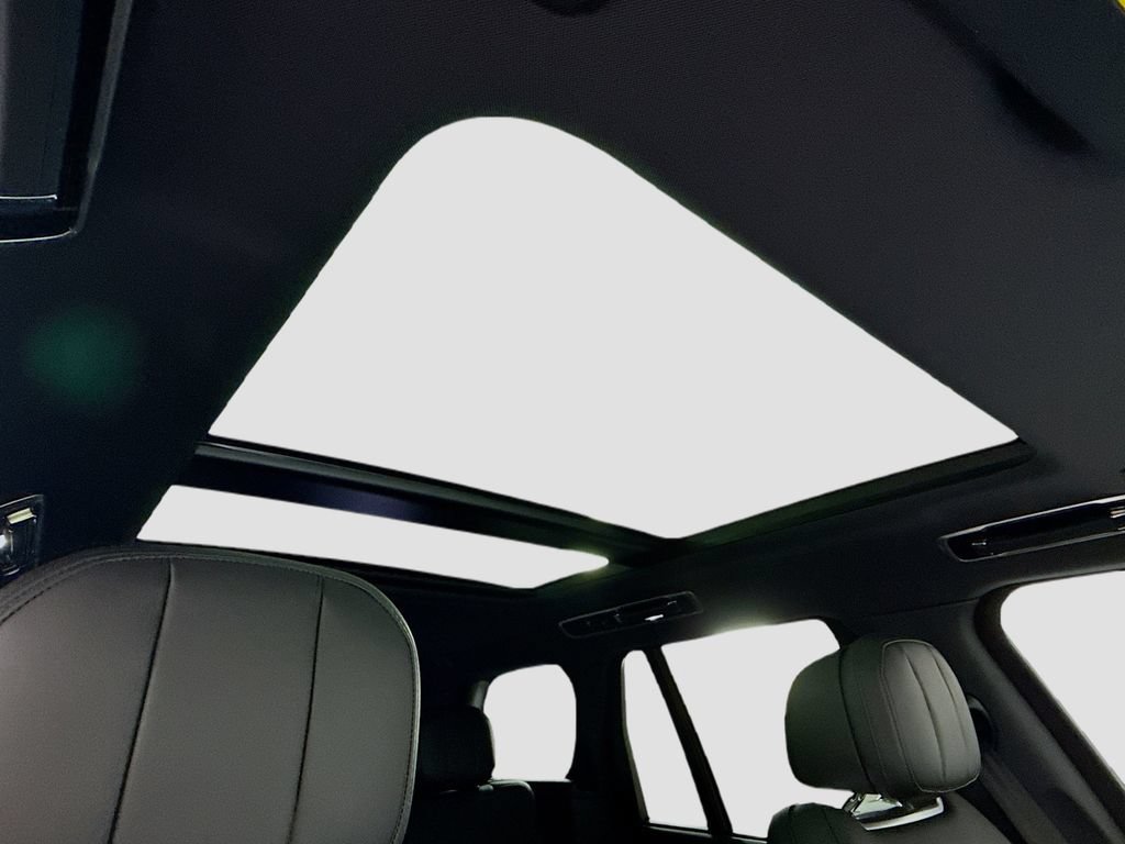 New 2026 Land Rover Range Rover SE AWD/4WD image 18