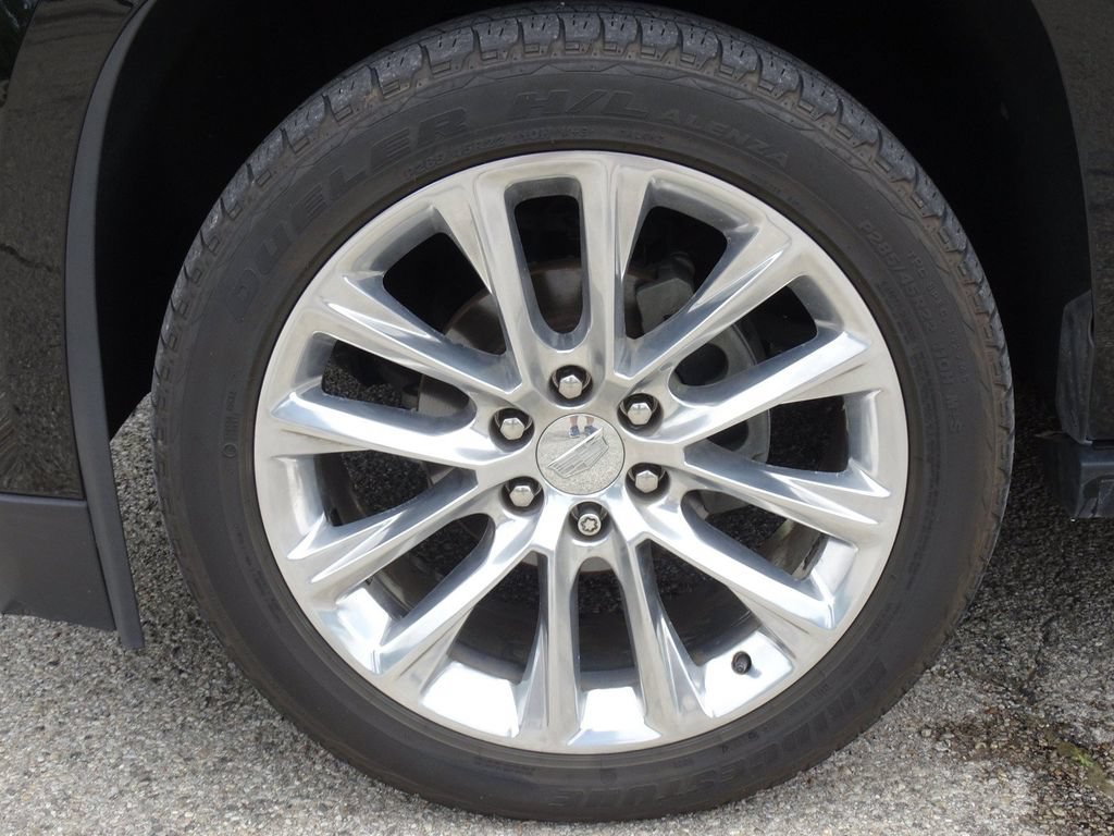 Used 2018 Cadillac Escalade Premium Luxury RWD image 26