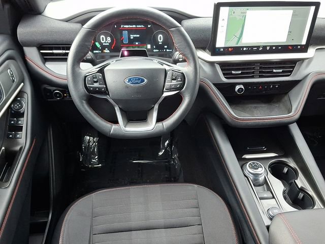 Used 2025 Ford Explorer ST-Line image 12