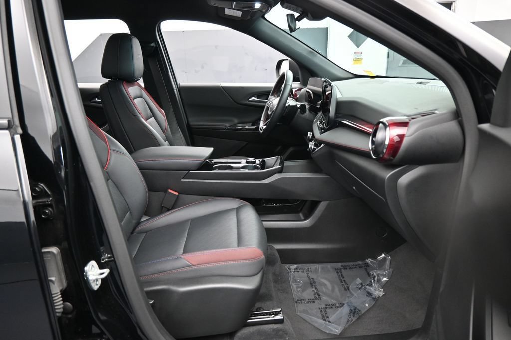 Used 2025 Chevrolet Equinox RS FWD image 42