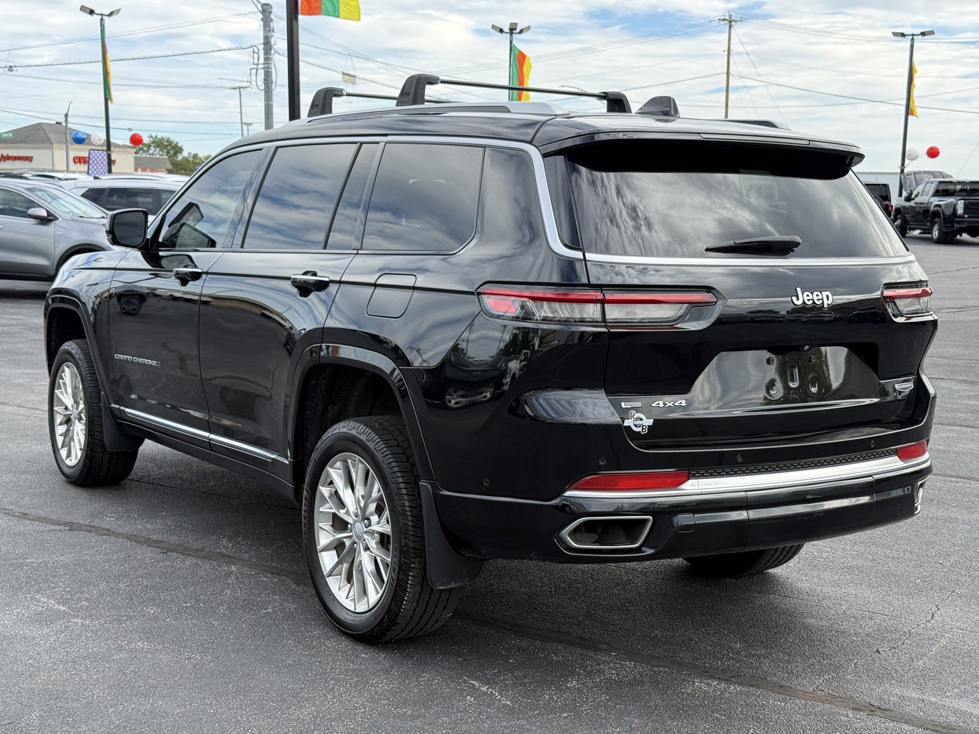 Used 2021 Jeep Grand Cherokee L Summit w/ Luxury Tech Group V AWD/4WD image 6