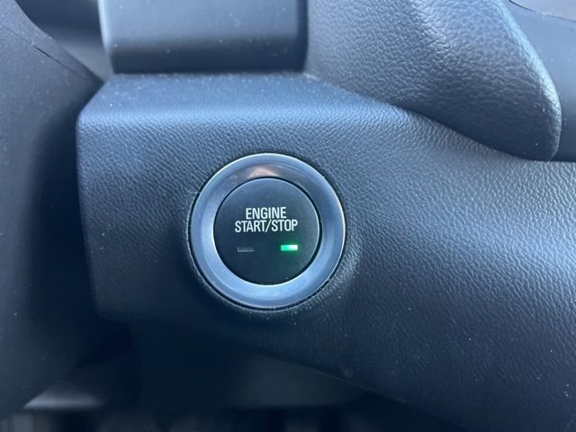 Used 2024 GMC Terrain SLE image 21