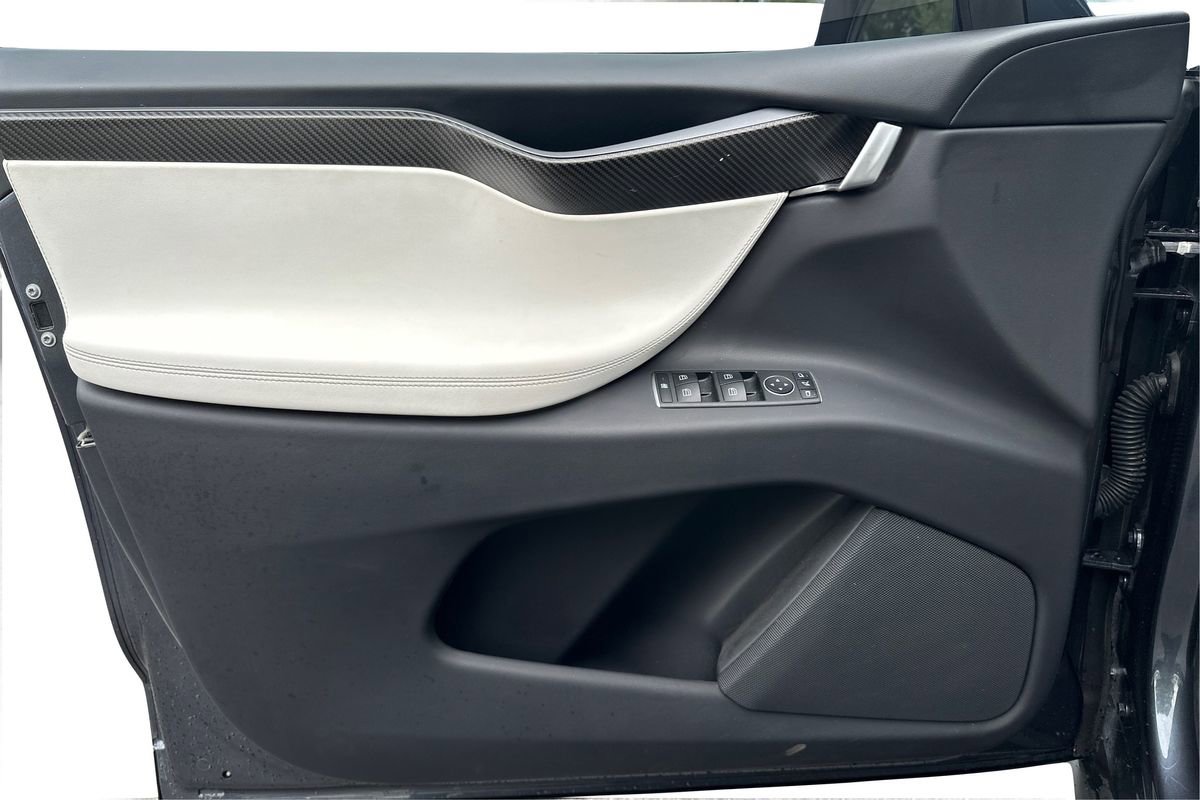 Used 2020 Tesla Model X Performance image 20