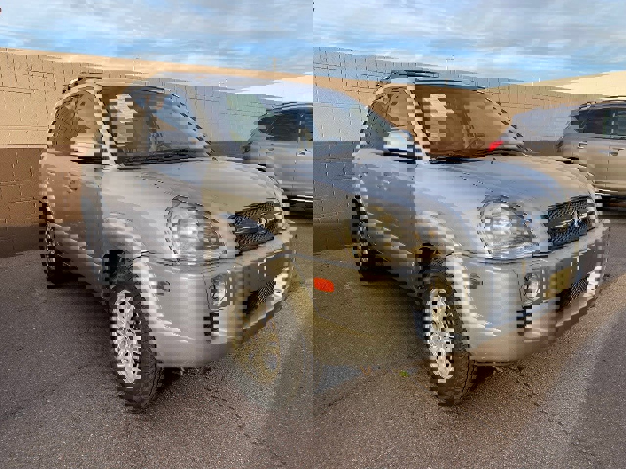 Used 2008 Hyundai Tucson SE image 2