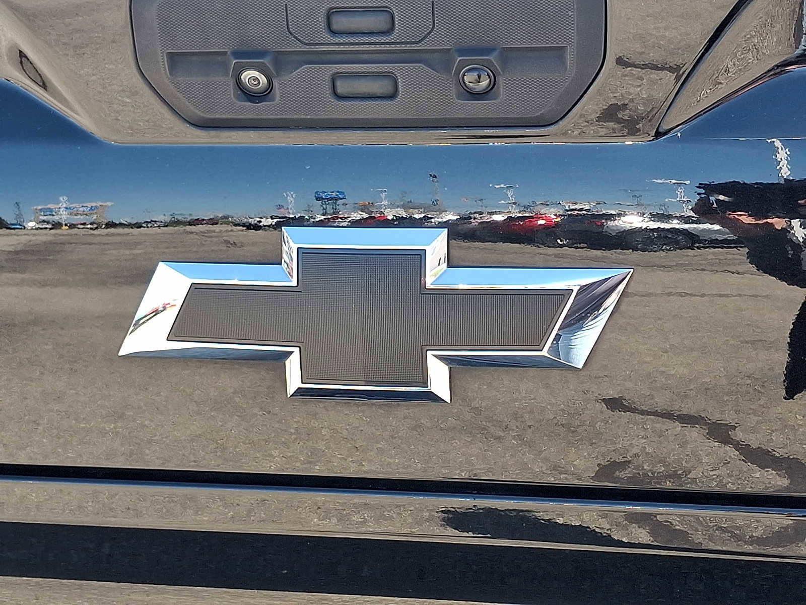 Used 2021 Chevrolet Silverado 1500 High Country w/ Technology Package image 37