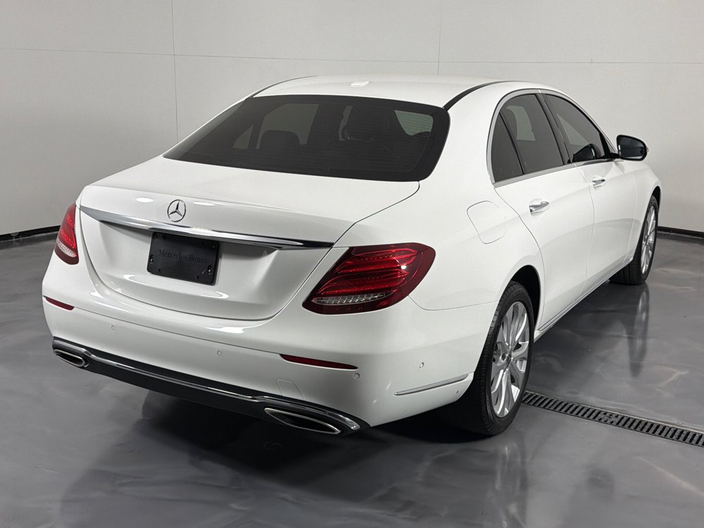 Used 2019 Mercedes-Benz E 300 4MATIC w/ Premium 1 Package image 5
