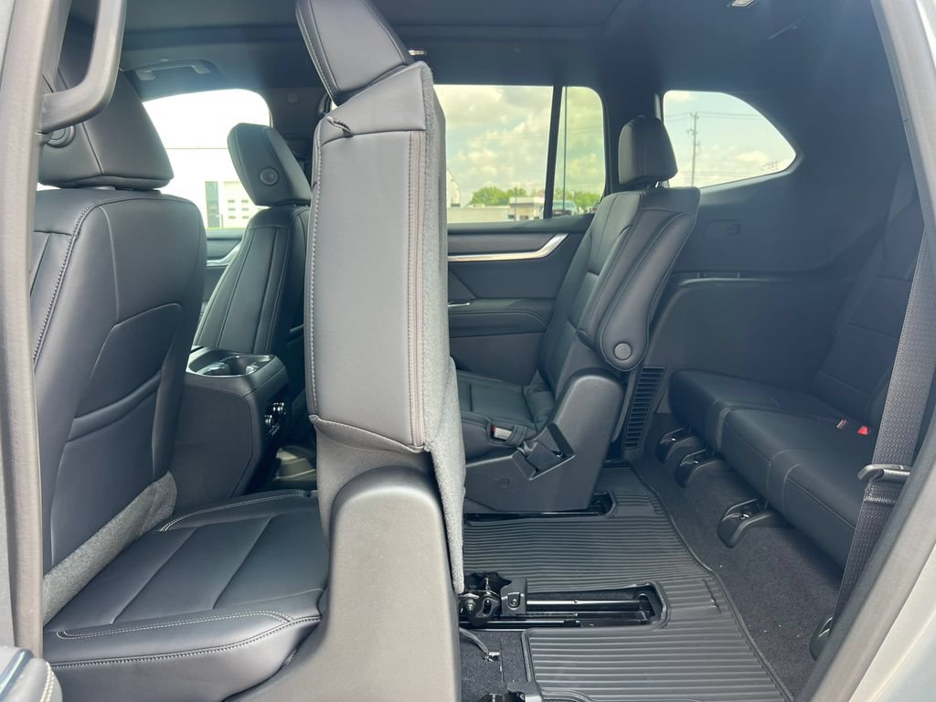 New 2027 GMC Acadia Elevation w/ Black Edition AWD/4WD image 4