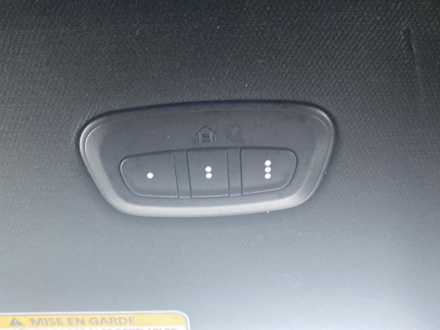 Used 2023 RAM 1500 Laramie AWD/4WD image 28
