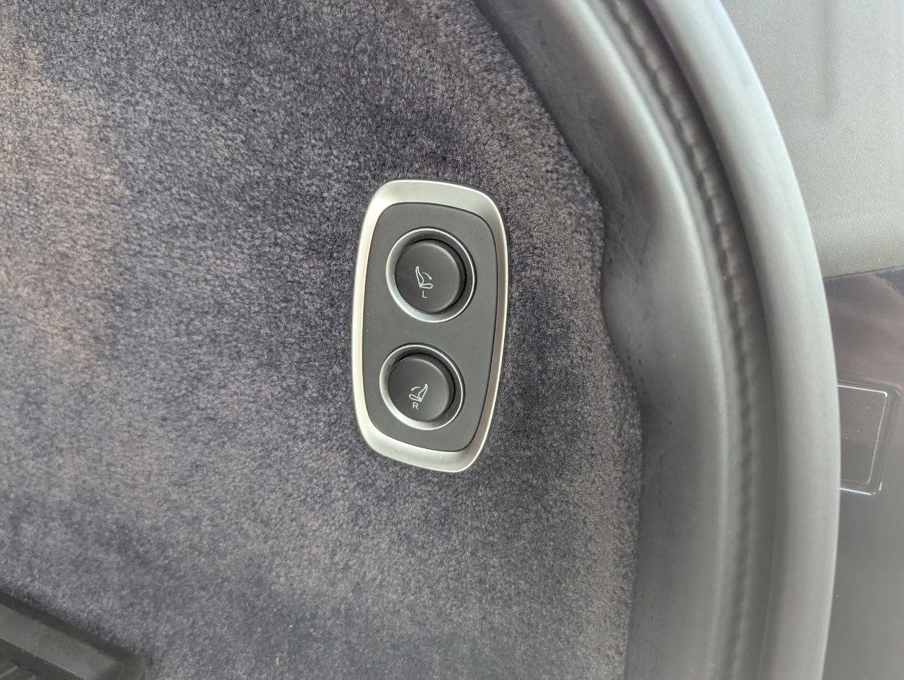 Used 2023 Aston Martin DBX 707 image 55