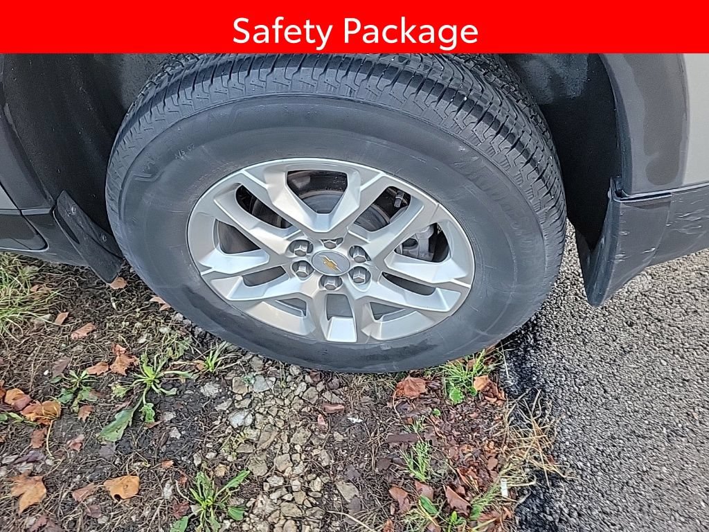 Used 2023 Chevrolet Traverse LS w/ Safety Package AWD/4WD image 5