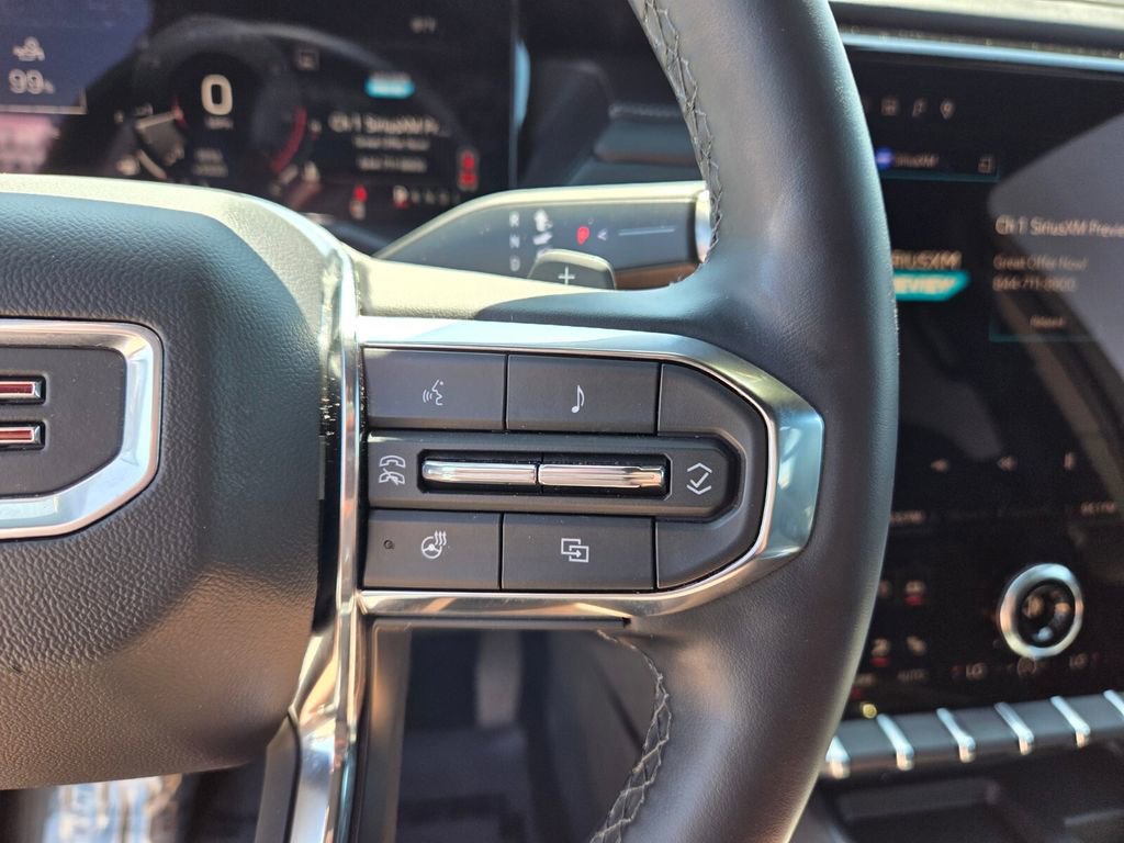 Used 2025 GMC Acadia Elevation image 32