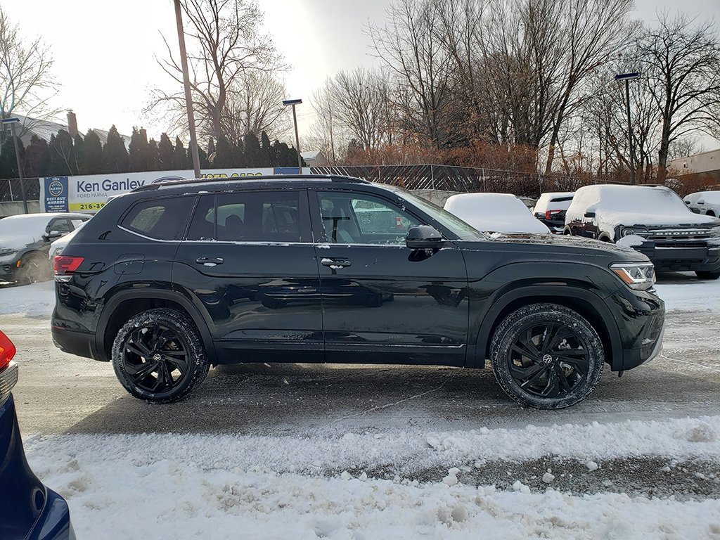 Used 2022 Volkswagen Atlas SE image 4